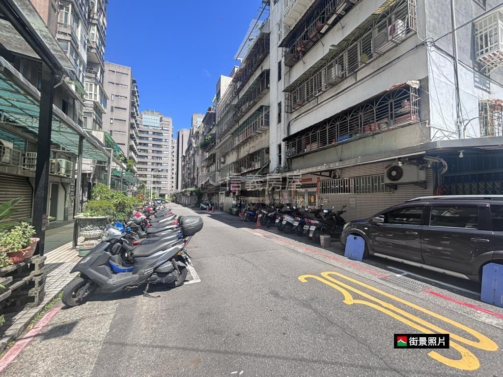 幸福安然加冕挑高一樓房屋室內格局與周邊環境