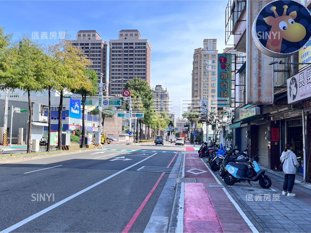 中路重劃文山國小稀有透店房屋室內格局與周邊環境