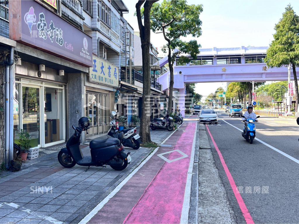 中路重劃文山國小稀有透店房屋室內格局與周邊環境