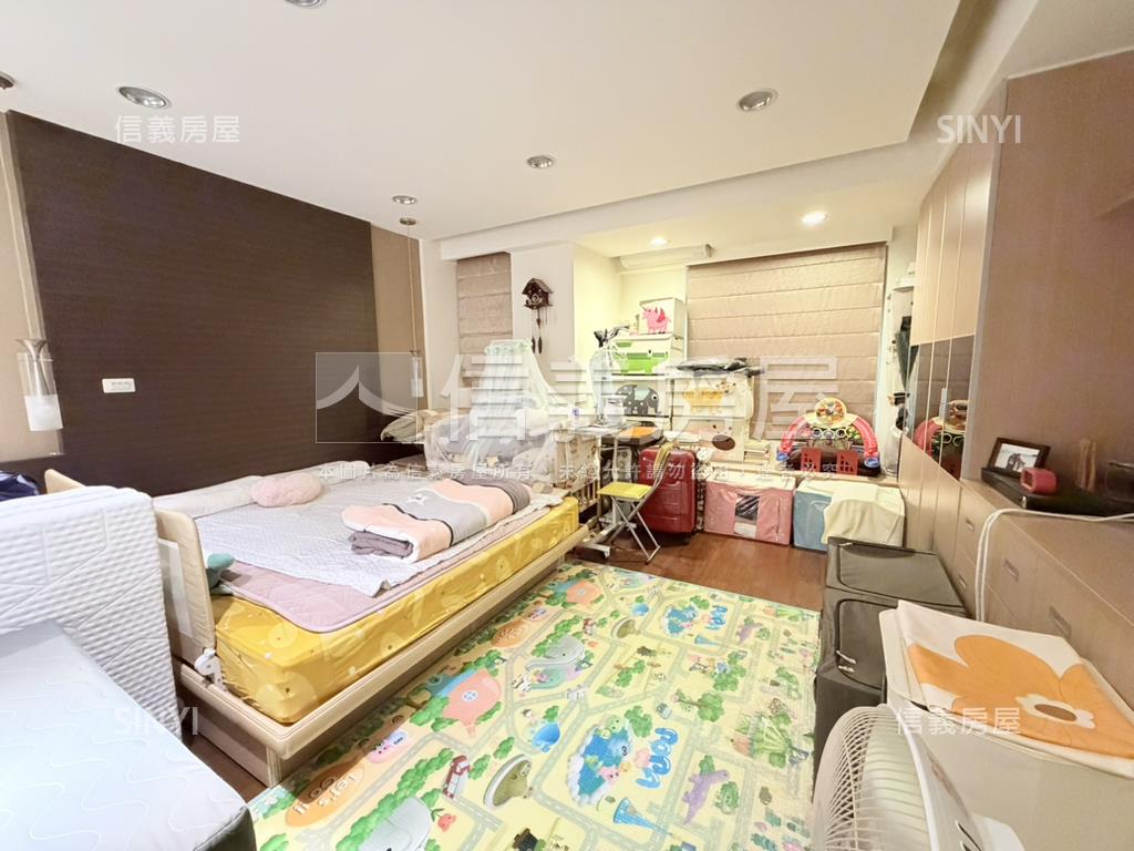 紅樹林向日葵邊間別墅透天房屋室內格局與周邊環境