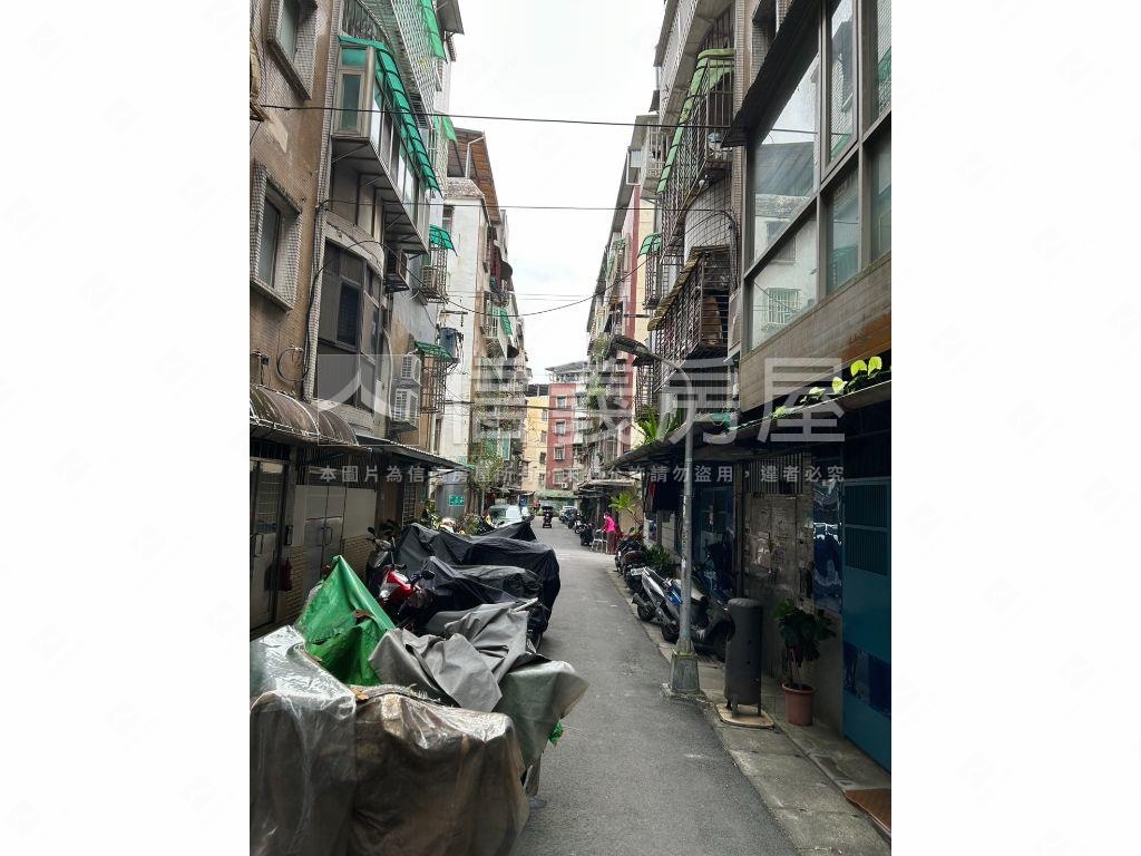 低總價東湖邊間創意３房房屋室內格局與周邊環境