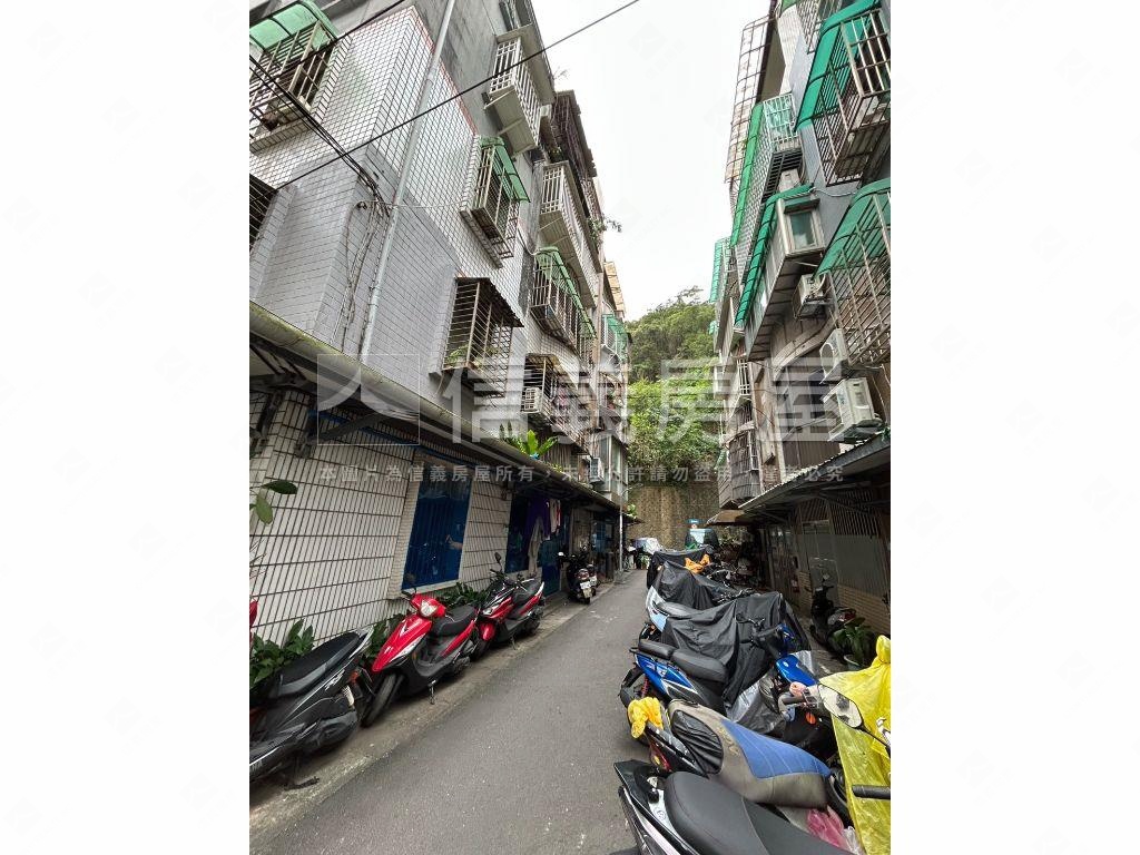 低總價東湖邊間創意３房房屋室內格局與周邊環境