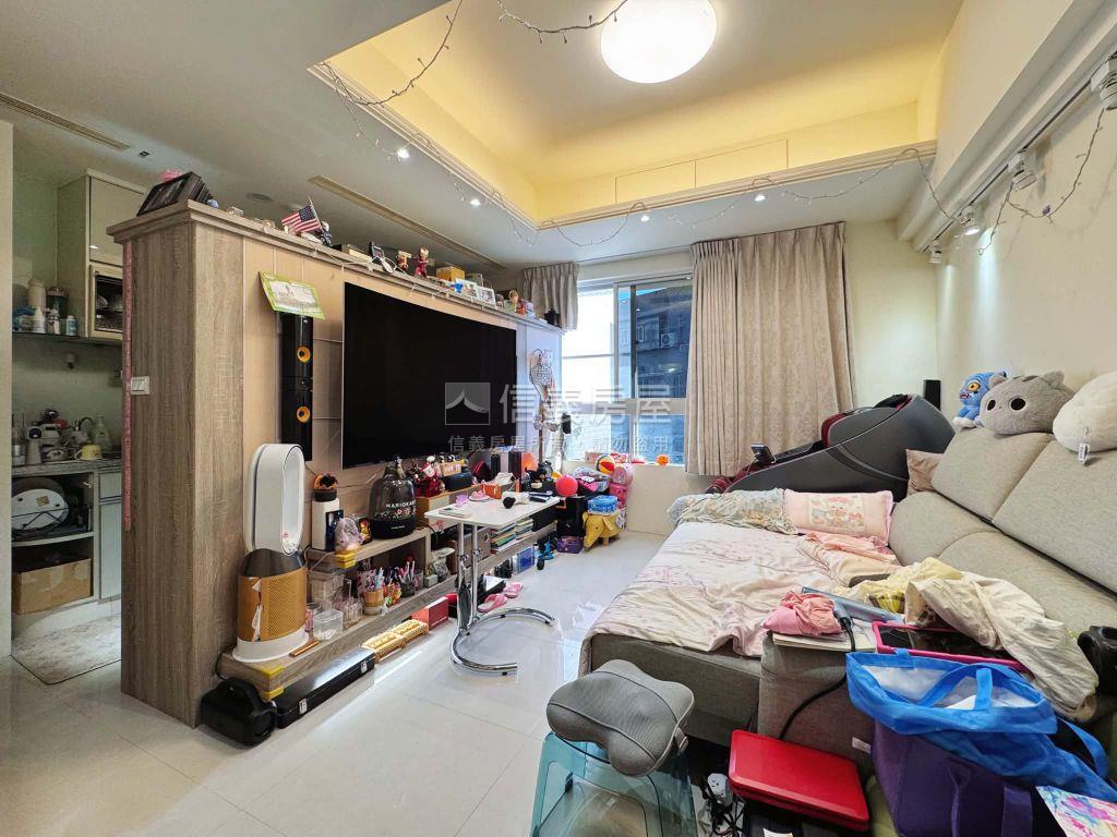 極美兩房車位房屋室內格局與周邊環境