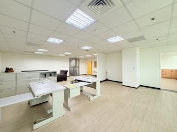 寶成中正景觀採光附車位