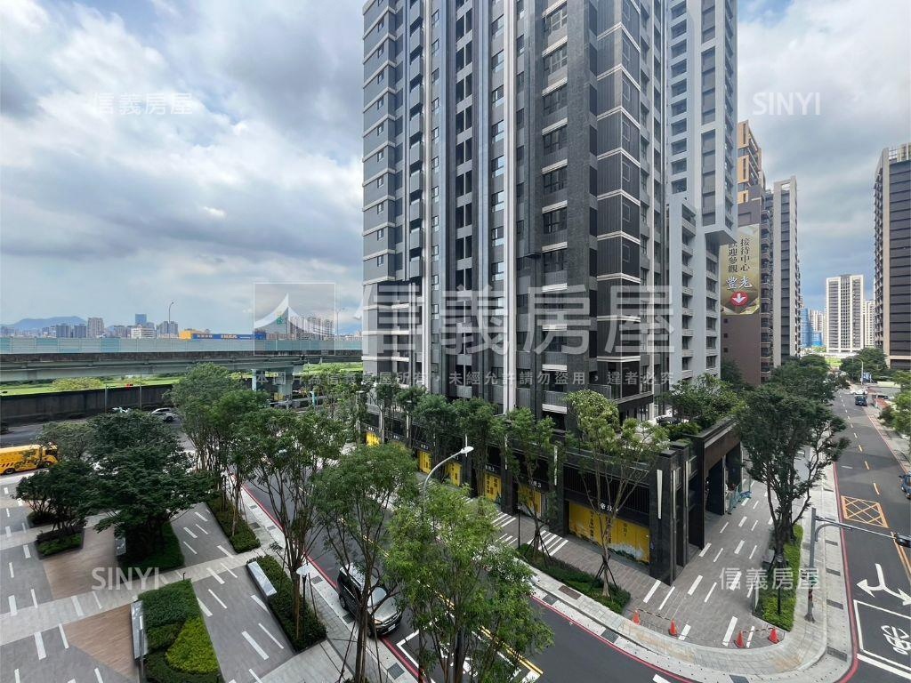 帝景５尊爵河濱樹海大空間房屋室內格局與周邊環境