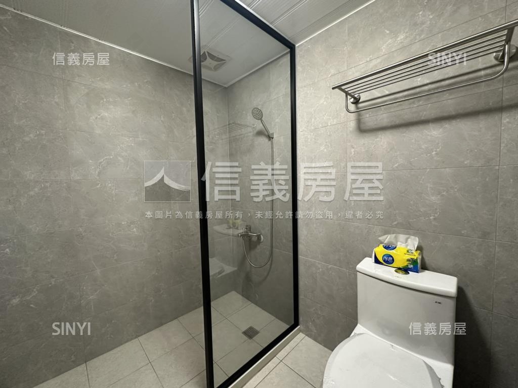 精緻中華路電梯２房房屋室內格局與周邊環境