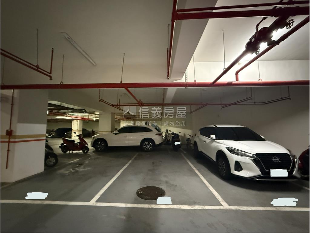 【閱讀金采】三房平面車房屋室內格局與周邊環境