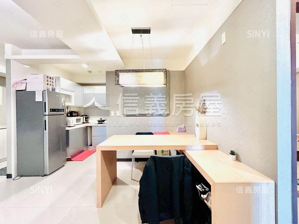 ★新杜拜大兩房附平車★房屋室內格局與周邊環境