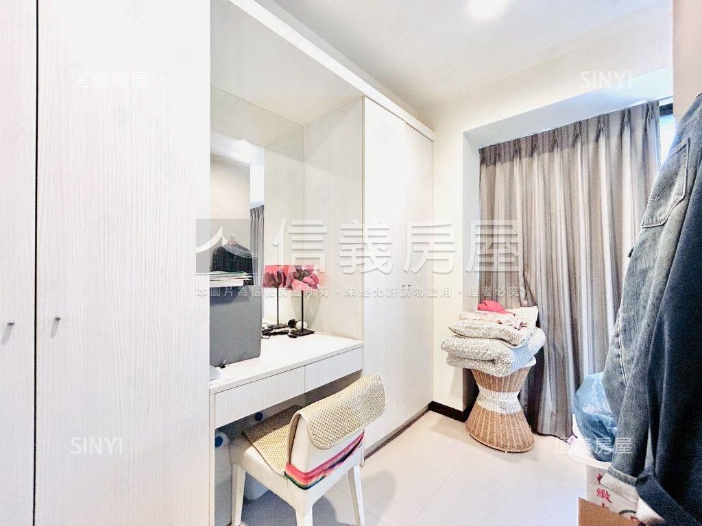 ★新杜拜大兩房附平車★房屋室內格局與周邊環境