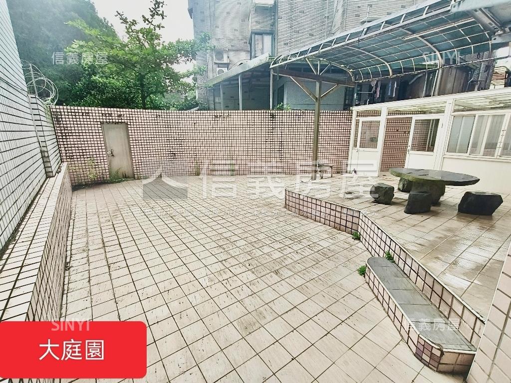 大湖公園大庭院雙車位房屋室內格局與周邊環境