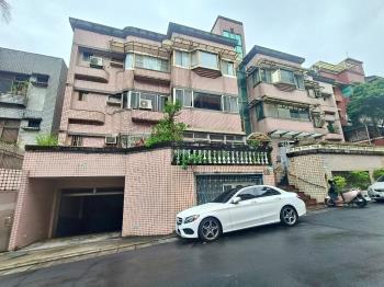 大湖公園大庭院雙車位