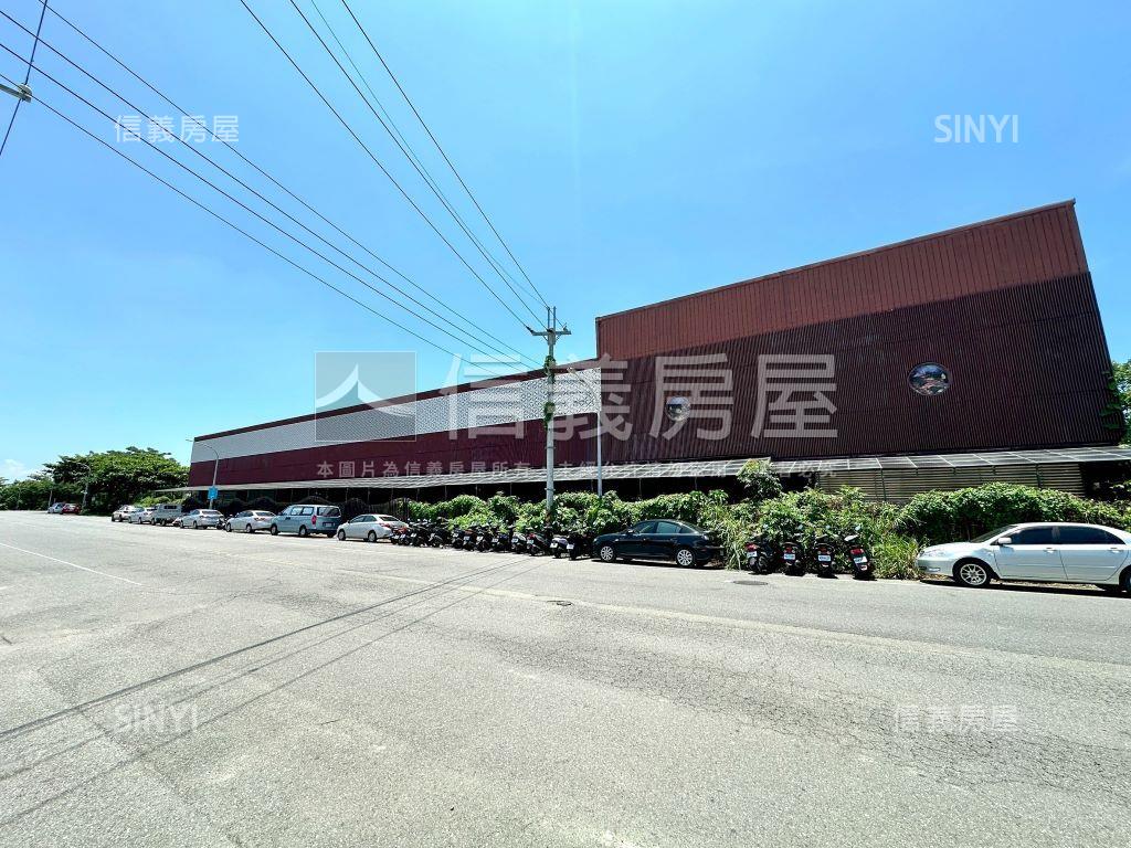 近知本車站約８６０坪商場房屋室內格局與周邊環境