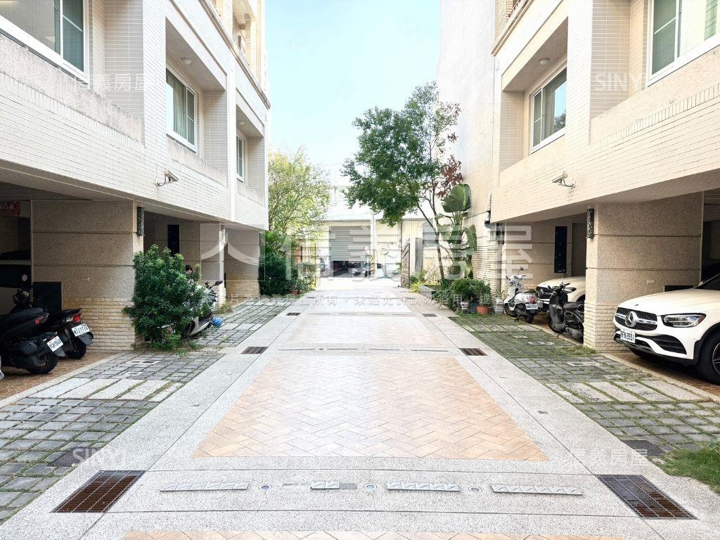 得邑大面寬雙車＋孝親房房屋室內格局與周邊環境