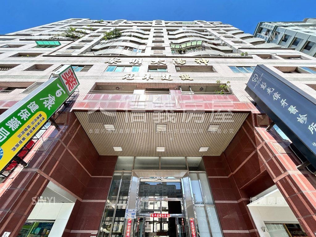 南屯太陽神高樓三房車位房屋室內格局與周邊環境
