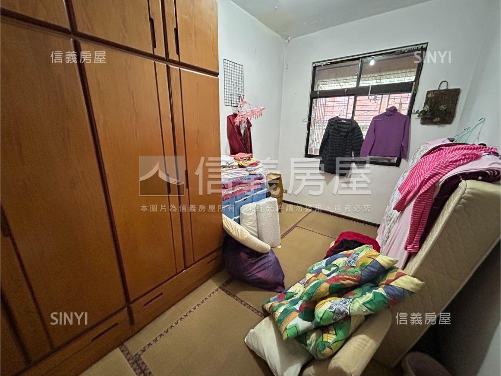 專任中央路近捷運美四房房屋室內格局與周邊環境