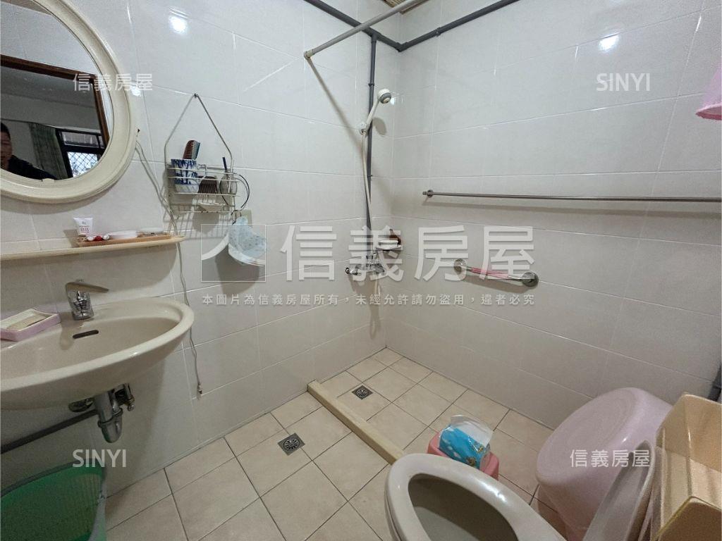 專任中央路近捷運美四房房屋室內格局與周邊環境