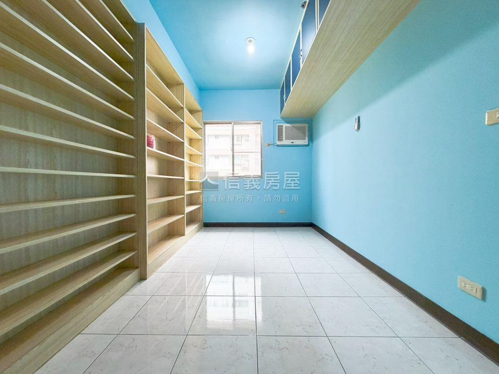 專任台北瑞士美屋房屋室內格局與周邊環境