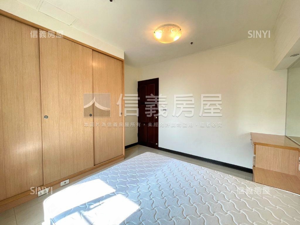 新案★世紀風華兩房平車房屋室內格局與周邊環境