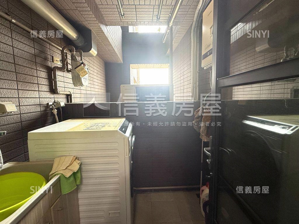專任東方紐約三房雙車位房屋室內格局與周邊環境