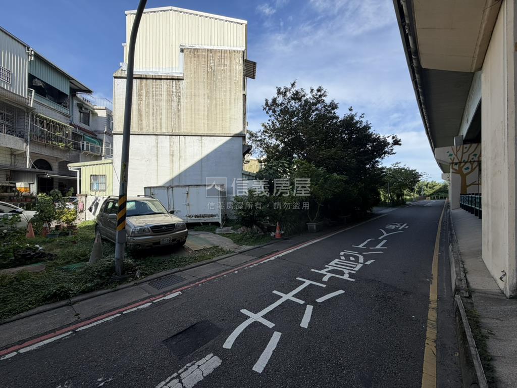 和平路雙面臨路小巧土地房屋室內格局與周邊環境