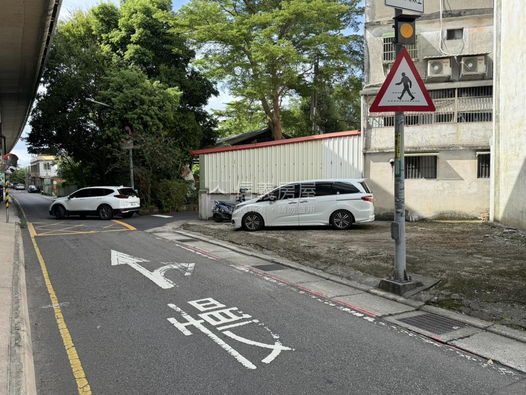 和平路臨路小巧土地房屋室內格局與周邊環境