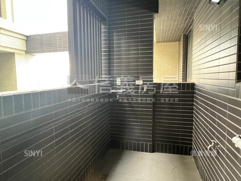 文山公園美景三房雙平車房屋室內格局與周邊環境