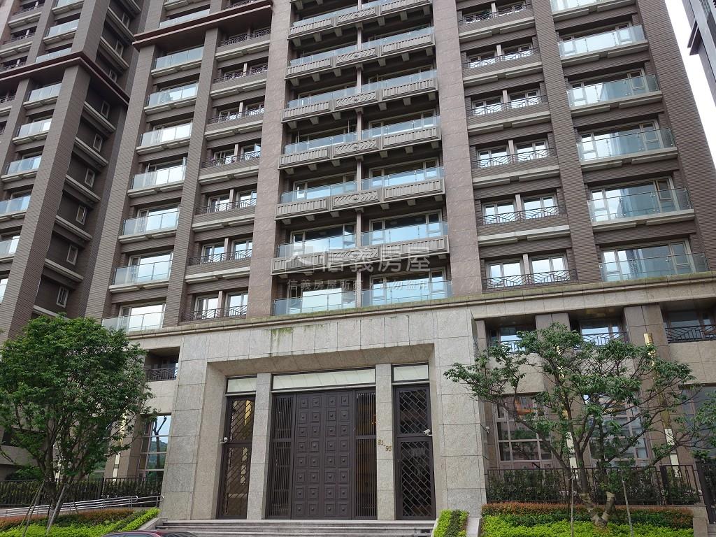 仰大湖●四房雙車位房屋室內格局與周邊環境