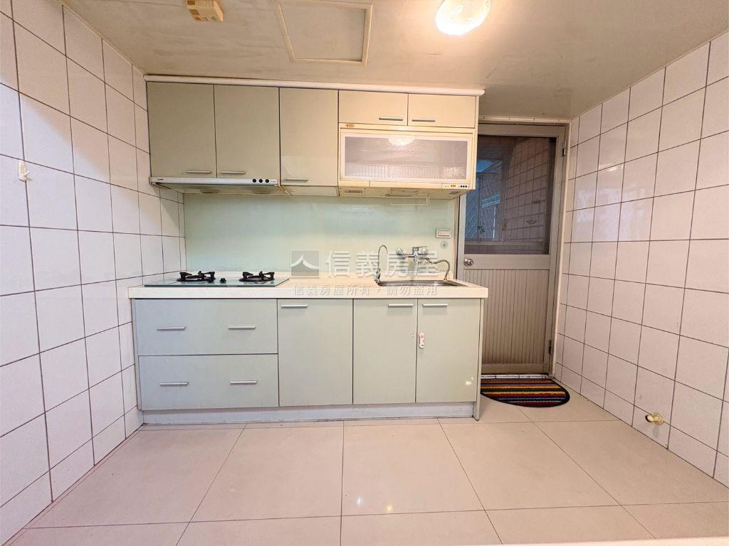 台北麗京稀有福氣兩房房屋室內格局與周邊環境