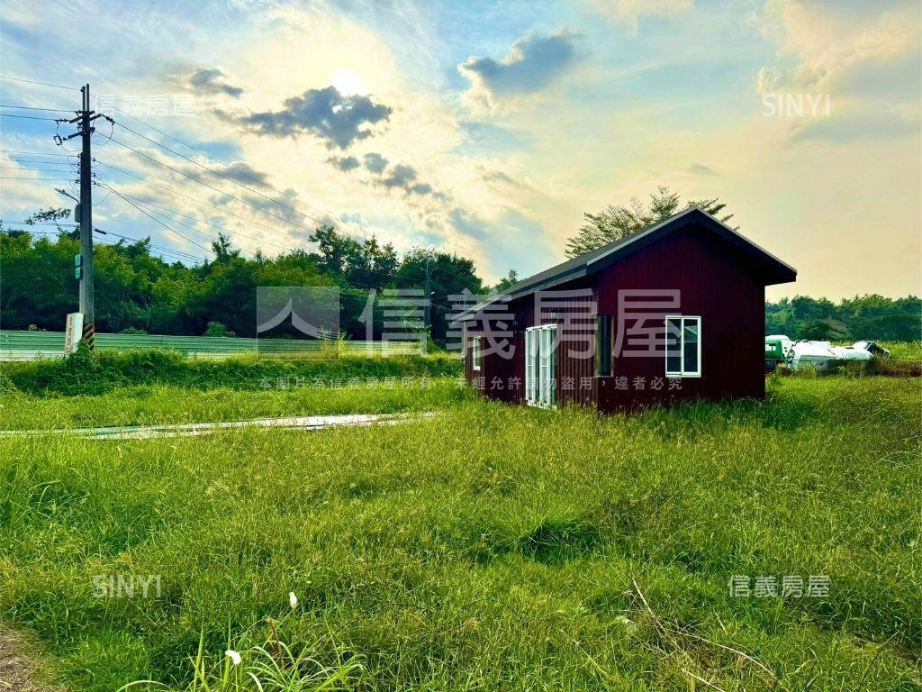 近省道面寬２５米都內農地房屋室內格局與周邊環境