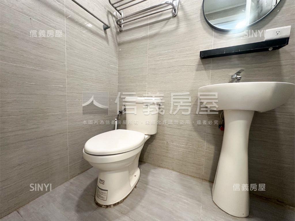 興大採光陽台套房房屋室內格局與周邊環境