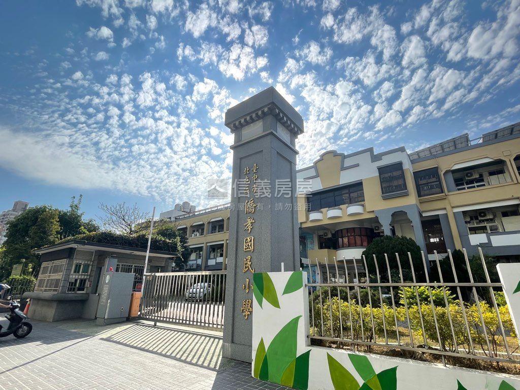 低總價市場攤位房屋室內格局與周邊環境