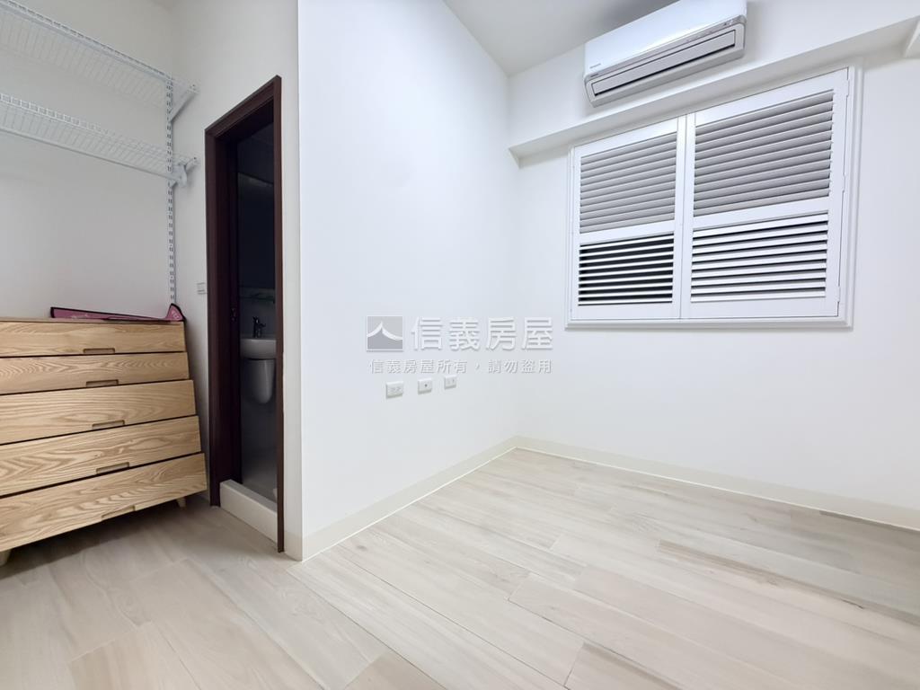 新市市區稀有釋出兩房車位房屋室內格局與周邊環境
