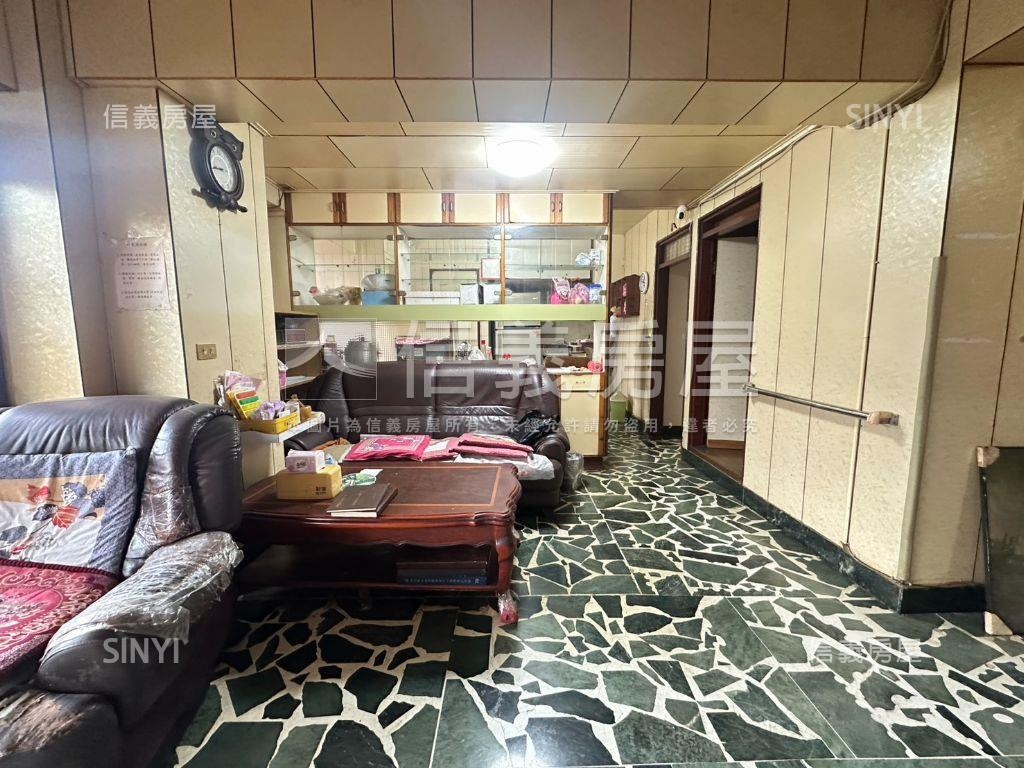 柳鄉公園旁黃金三樓房屋室內格局與周邊環境