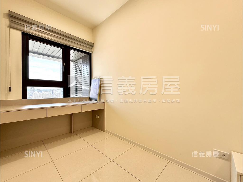 七期捷運兩房平車房屋室內格局與周邊環境