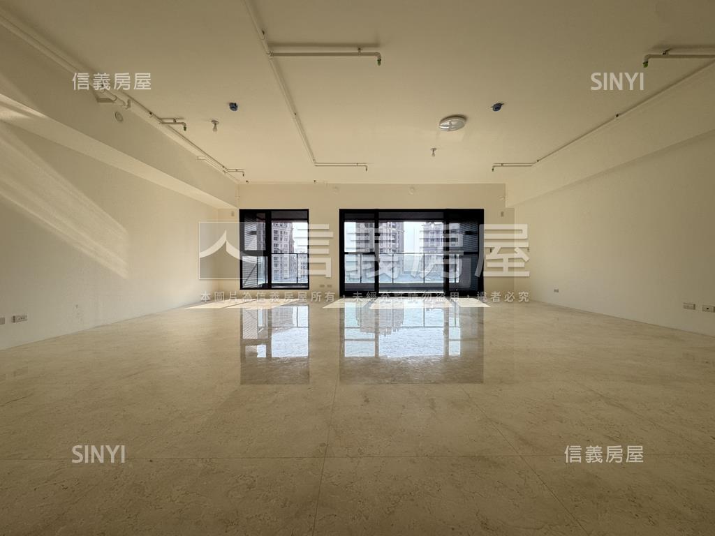 美術皇居霸氣豪邸附三平車房屋室內格局與周邊環境