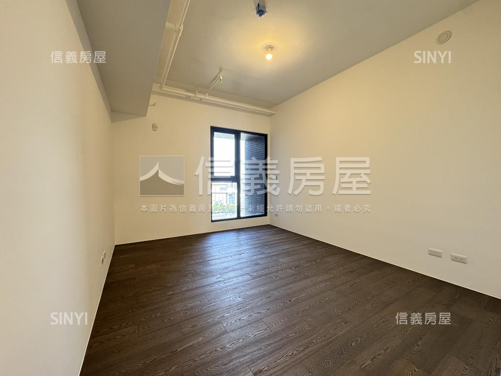 美術皇居霸氣豪邸附三平車房屋室內格局與周邊環境