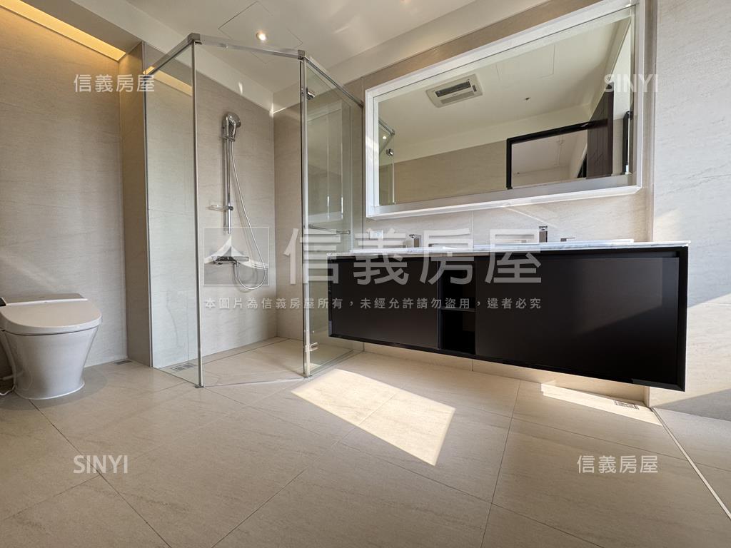 美術皇居霸氣豪邸附三平車房屋室內格局與周邊環境