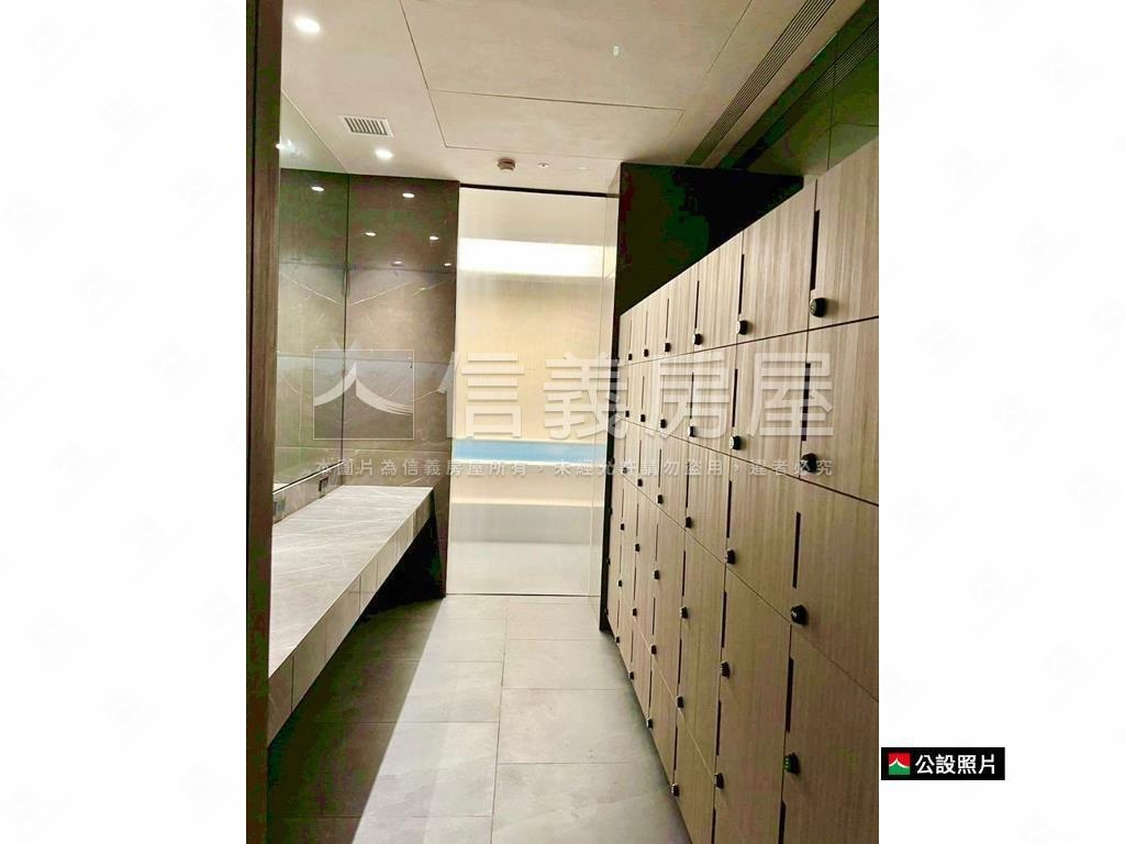 新美齊画世代三房車位房屋室內格局與周邊環境