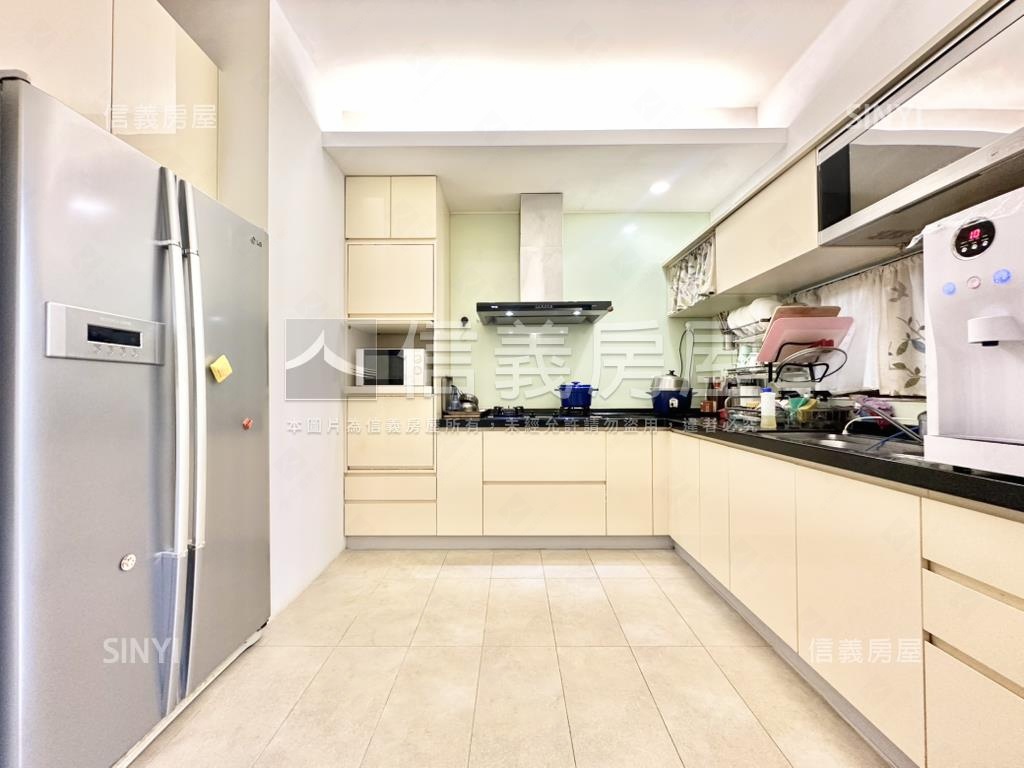 青山公園㊣綠意透天房屋室內格局與周邊環境