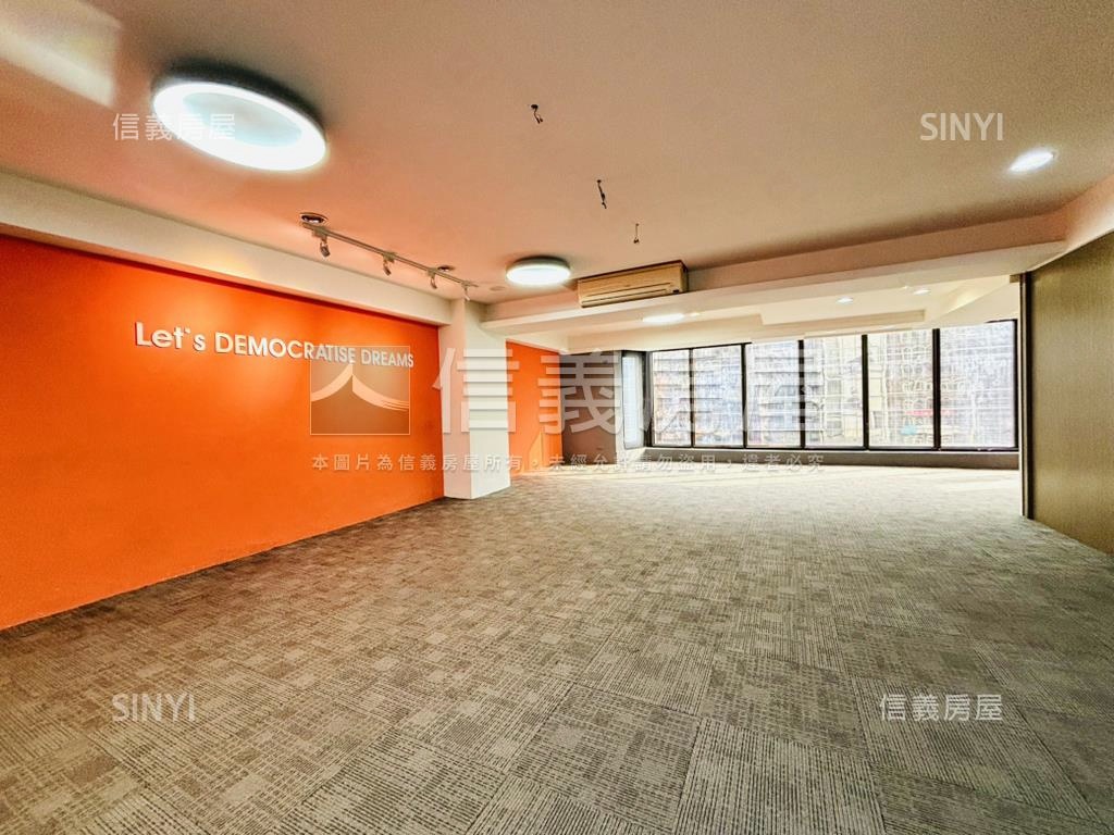 捷運口商用獨戶朝南辦公房屋室內格局與周邊環境