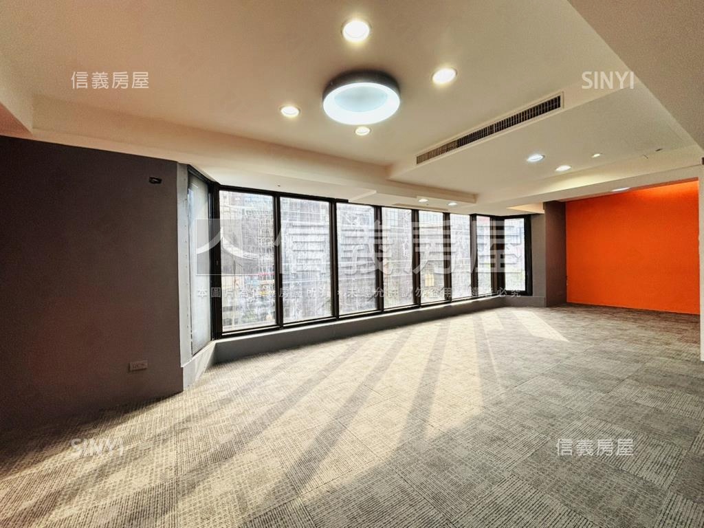 捷運口商用獨戶朝南辦公房屋室內格局與周邊環境