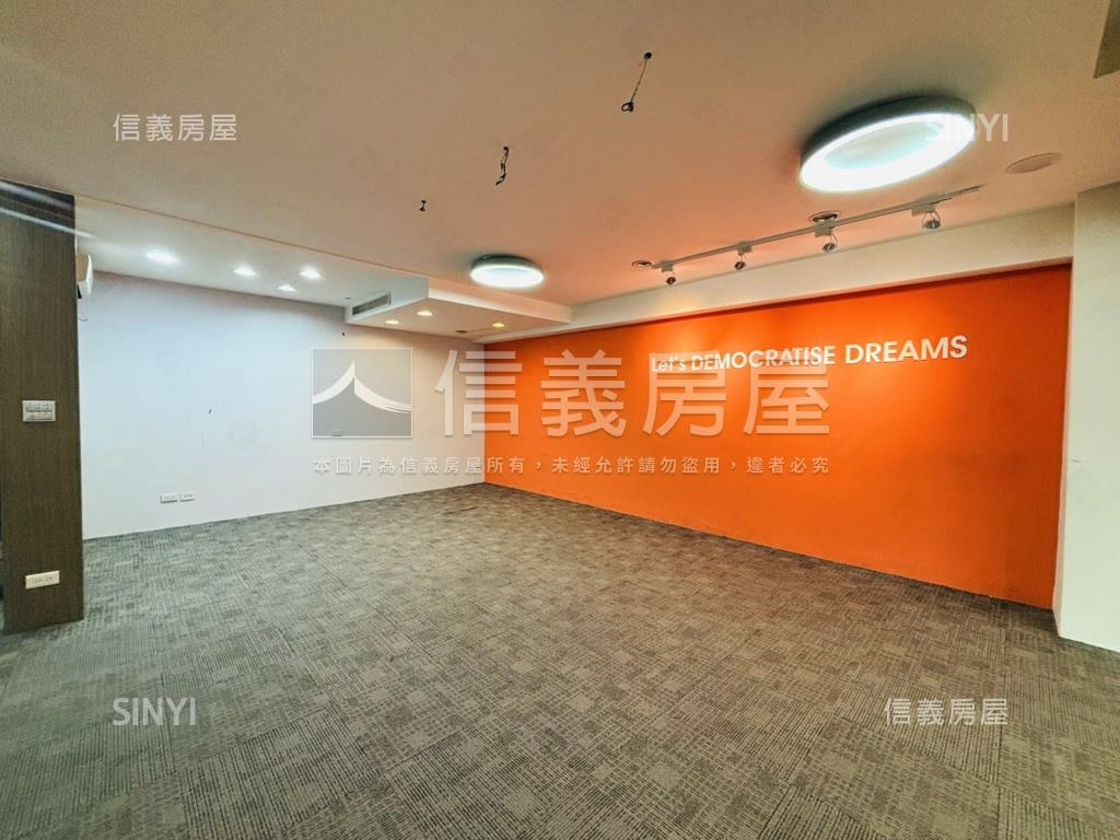 捷運口商用獨戶朝南辦公房屋室內格局與周邊環境