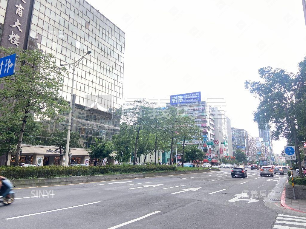 捷運口商用獨戶朝南辦公房屋室內格局與周邊環境