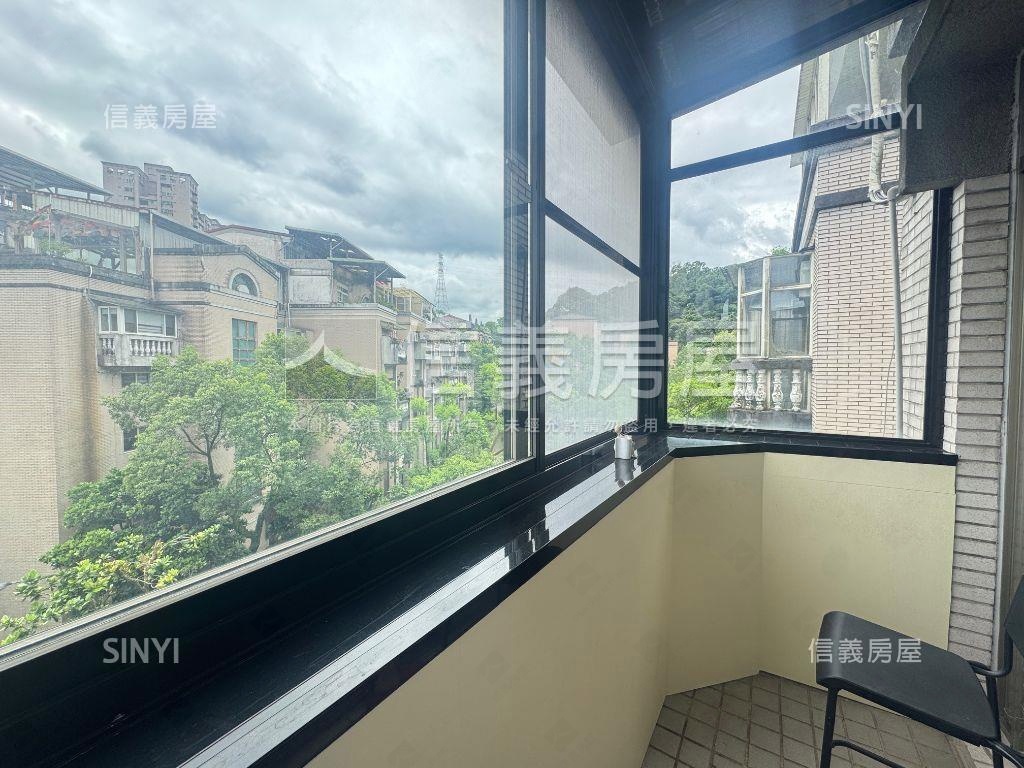 瓏山林大道上美上疊房屋室內格局與周邊環境