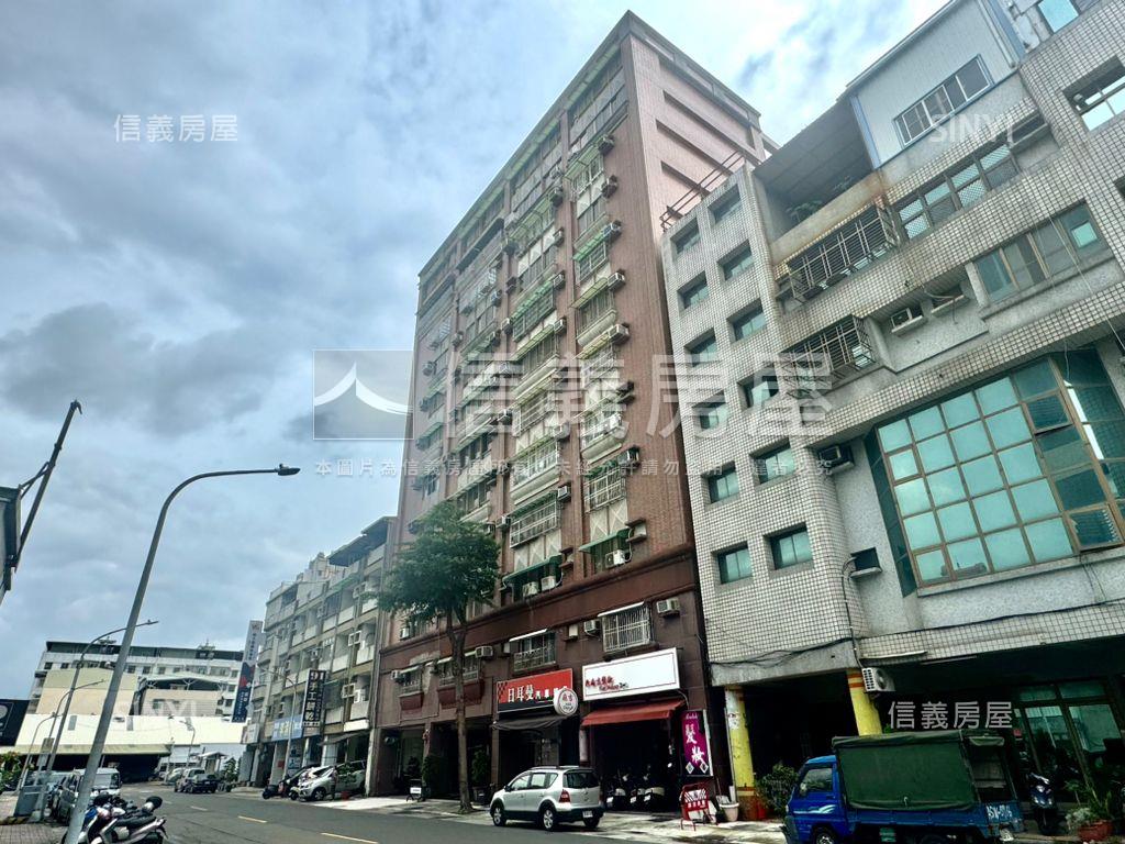 陽明稀有亮美大三房平車房屋室內格局與周邊環境