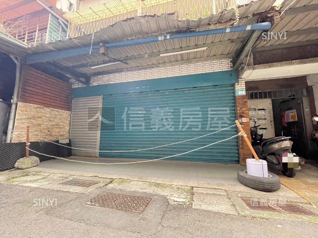 稀有住店辦門前停車方便房屋室內格局與周邊環境