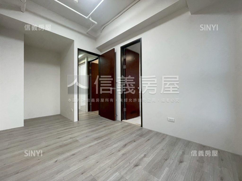 專任※長耀初三房初見美寓房屋室內格局與周邊環境