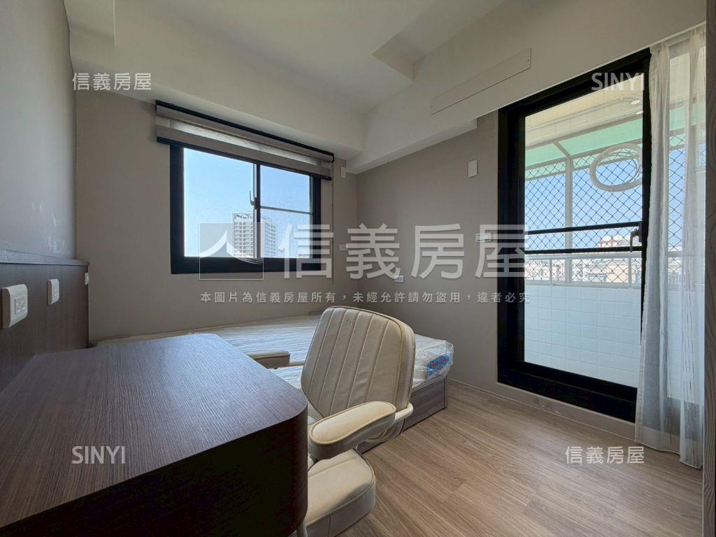 裝潢美三房平車房屋室內格局與周邊環境