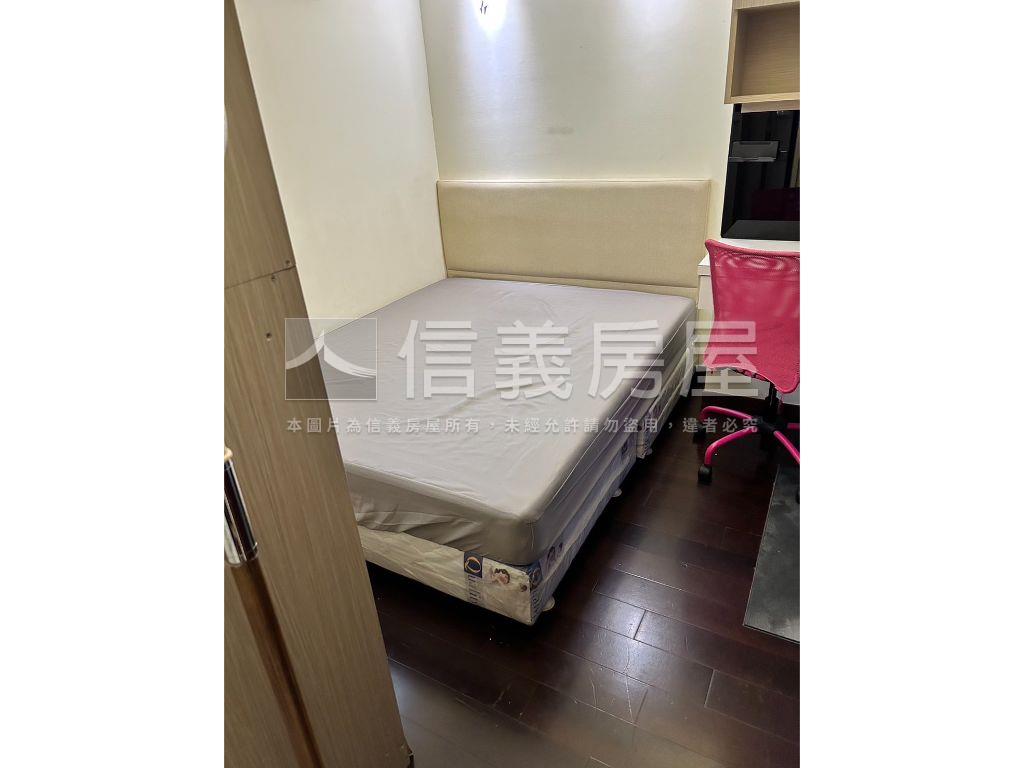 中山國小站邊間美宅房屋室內格局與周邊環境