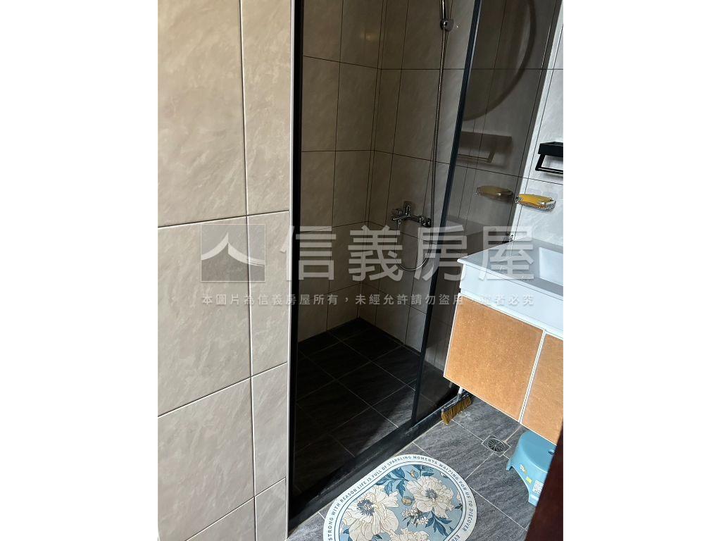 中山國小站邊間美宅房屋室內格局與周邊環境